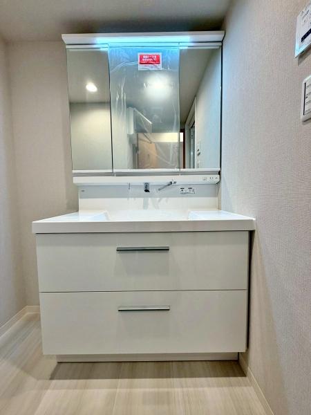 �����s���n��L�ʖk3���ڂ̒��Ã}���V�����̐��ʑ�E���ʏ�