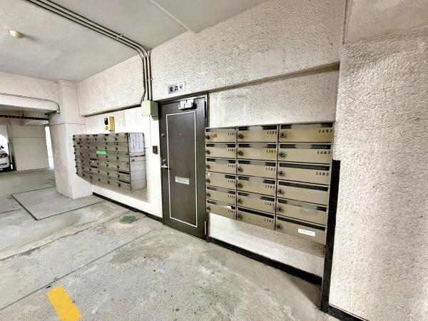 �����s���n��L�ʖk3���ڂ̒��Ã}���V�����̃G���g�����X