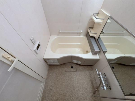 �����s�����]����3���ڂ̒��Ã}���V�����̗���