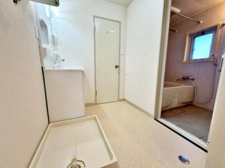 �����s�����q�s����钬�̒��Ã}���V�����̐��ʑ�E���ʏ�