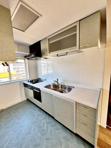 �����s�����q�s����钬�̒��Ã}���V�����̃L�b�`��