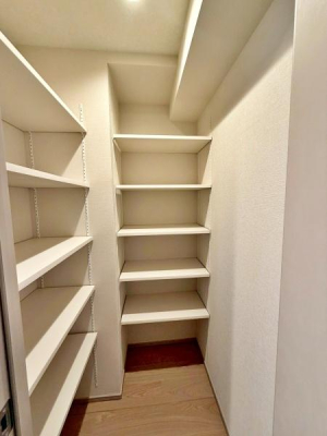 �����s���n��ΐ_�䒬2���ڂ̒��Ã}���V�����̎��[