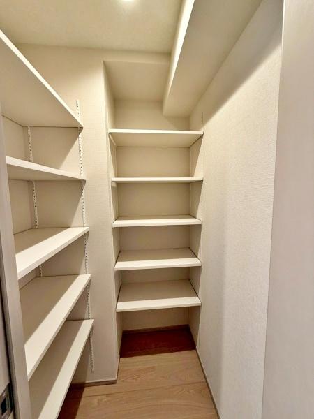 �����s���n��ΐ_�䒬2���ڂ̒��Ã}���V�����̎��[