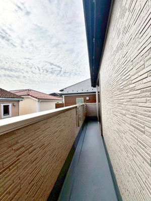 �����s�����q�s���[���̐V�z��ˌ��Ẵo���R�j�[