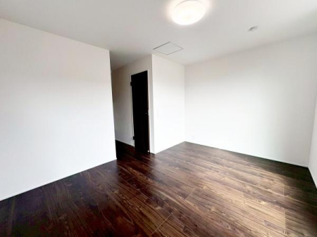 �����s�����q�s���[���̐V�z��ˌ��Ă̗m��