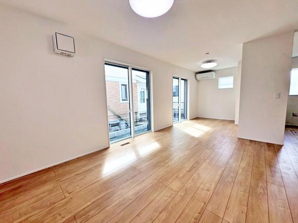 �����s�����q�s���[���̐V�z��ˌ��Ẵ��r���O