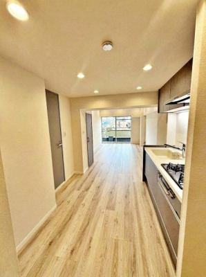 �����s������a��2���ڂ̒��Ã}���V�����̃L�b�`��