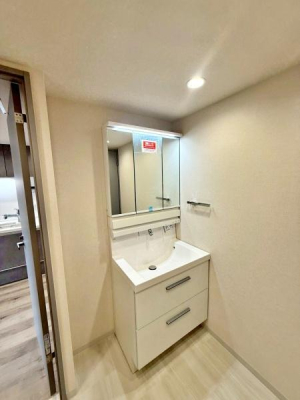 �����s������a��2���ڂ̒��Ã}���V�����̐��ʑ�E���ʏ�