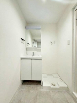 �����s�����扺�䑐2���ڂ̒��Ã}���V�����̐��ʑ�E���ʏ�