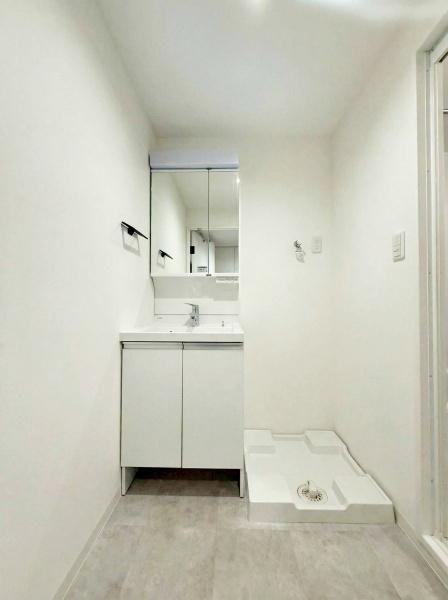 �����s�����扺�䑐2���ڂ̒��Ã}���V�����̐��ʑ�E���ʏ�