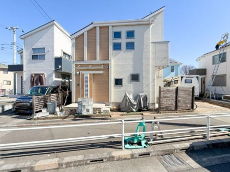 �����s�����q�s�茴���̒��È�ˌ��Ă̑O�ʓ��H�܂ތ��n�ʐ^