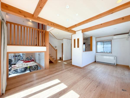 �����s�����q�s�茴���̒��È�ˌ��Ẵ��r���O