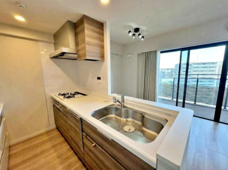 �_�ސ쌧���͌��s�����摊�͌�3���ڂ̒��Ã}���V�����̃L�b�`��