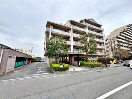 �����s�����q�s�q����1���ڂ̒��Ã}���V�����̌��n�O�ώʐ^