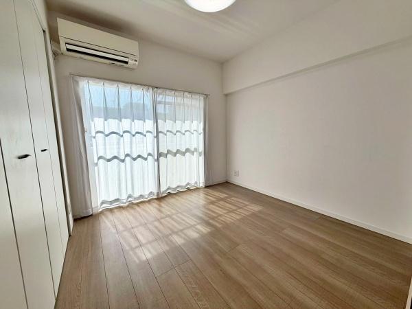 東京都杉並区和田1丁目の中古マンションの洋室