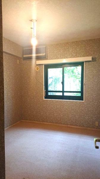 �����s���n��X���4���ڂ̒��Ã}���V�����̗m��