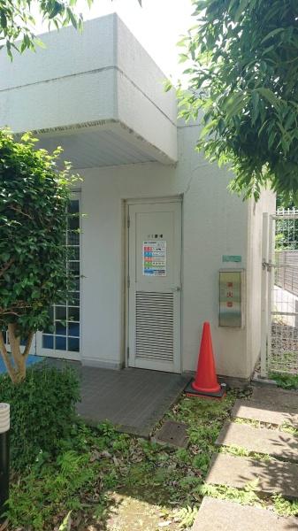 �����s���n��X���4���ڂ̒��Ã}���V�����̂��̑����p��