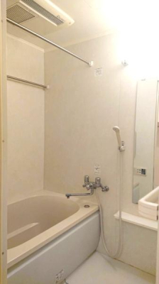 �����s���n��X���4���ڂ̒��Ã}���V�����̗���