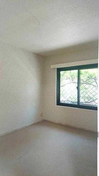 �����s���n��X���4���ڂ̒��Ã}���V�����̗m��