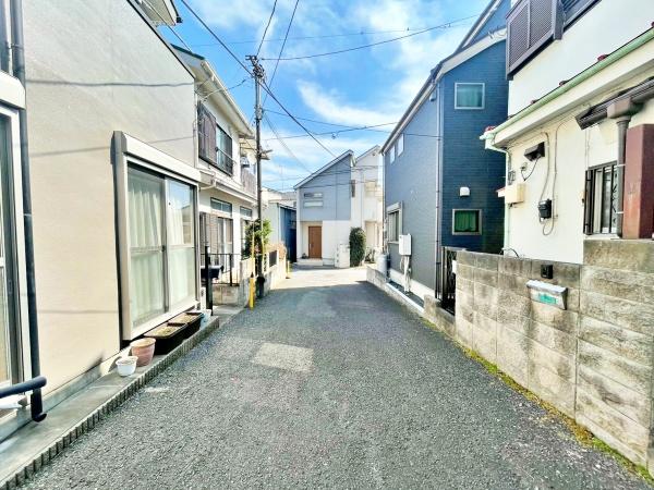 �����s�����s���n��3���ڂ̒��È�ˌ��Ă̑O�ʓ��H�܂ތ��n�ʐ^