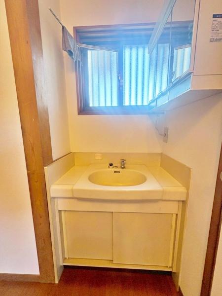 東京都八王子市散田町2丁目の中古一戸建ての洗面台・洗面所