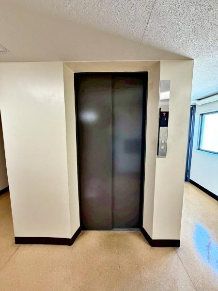 �����s�����{��2���ڂ̒��Ã}���V�����̃G���g�����X