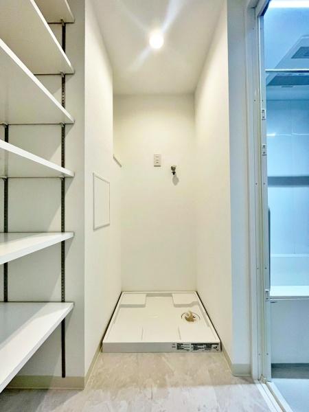 �����s�����q�s���_��1���ڂ̒��Ã}���V�����̐��ʑ�E���ʏ�