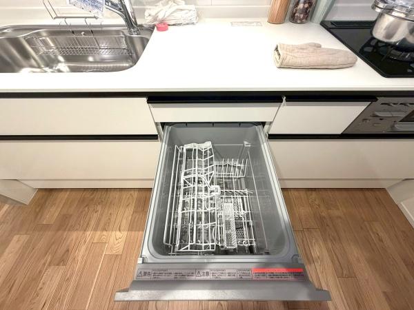 �����s������쉬�E4���ڂ̒��Ã}���V�����̃L�b�`��