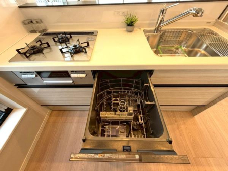 �����s���c�J���k��5���ڂ̒��Ã}���V�����̃L�b�`��