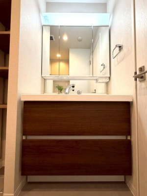 �����s���c�J���k��5���ڂ̒��Ã}���V�����̐��ʑ�E���ʏ�