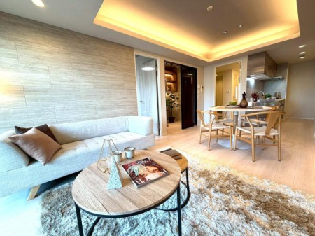 �����s���c�J��r�K4���ڂ̒��Ã}���V�����̃��r���O