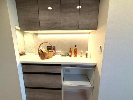 �����s���c�J��r�K4���ڂ̒��Ã}���V�����̃L�b�`��