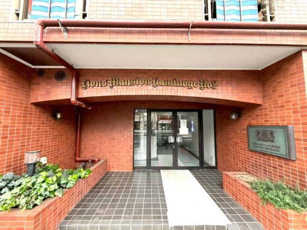 �����s���c�J�����2���ڂ̒��Ã}���V�����̃G���g�����X