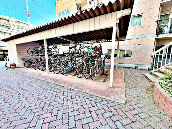 �����s������s����3���ڂ̒��Ã}���V�����̉摜