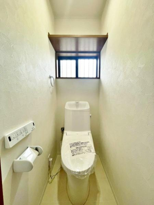 �����s�����q�s���쒬�̒��È�ˌ��Ẵg�C��