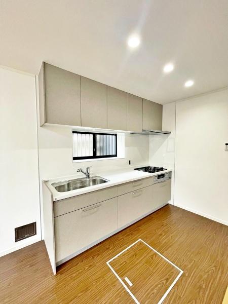 �����s�����q�s���쒬�̒��È�ˌ��ẴL�b�`��