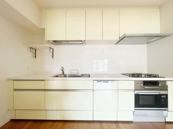 �����s�����s�����u3���ڂ̒��Ã}���V�����̃L�b�`��