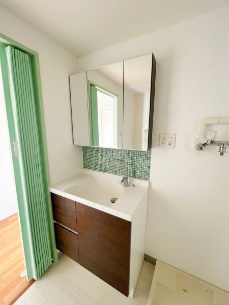 �����s�����s�����u3���ڂ̒��Ã}���V�����̐��ʑ�E���ʏ�