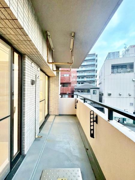 �����s�����q�s���_��3���ڂ̒��Ã}���V�����̃o���R�j�[