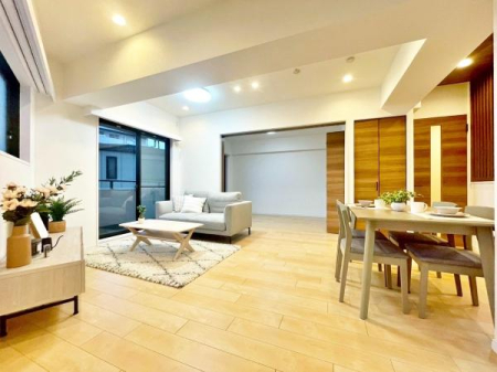 �����s�����q�s���_��3���ڂ̒��Ã}���V�����̃��r���O