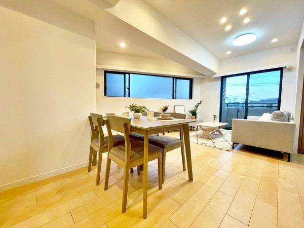 �����s�����q�s���_��3���ڂ̒��Ã}���V�����̃��r���O