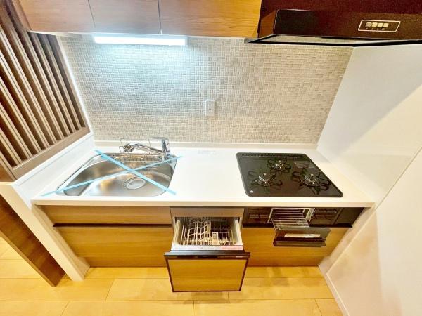 �����s�����q�s���_��3���ڂ̒��Ã}���V�����̃L�b�`��