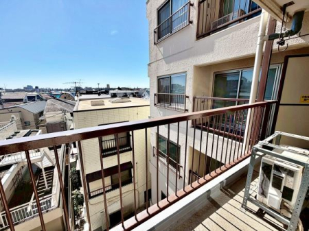 �����s�����{��6���ڂ̒��Ã}���V�����̃o���R�j�[