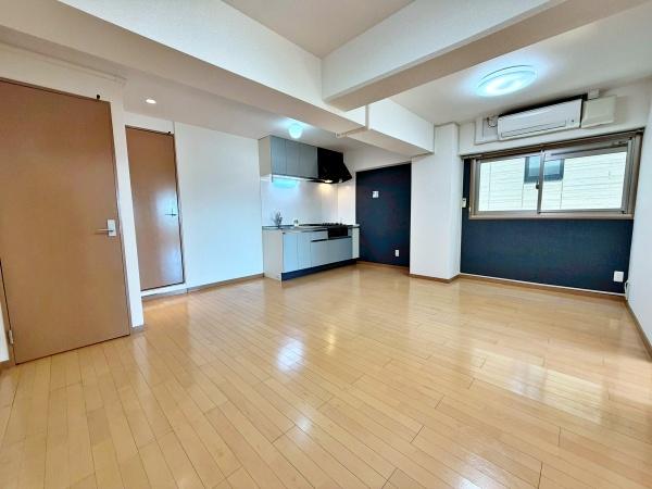 �����s�����{��6���ڂ̒��Ã}���V�����̃��r���O