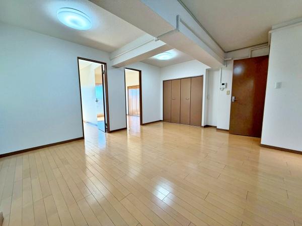 �����s�����{��6���ڂ̒��Ã}���V�����̃��r���O