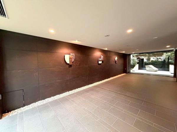 �����s���c�J����2���ڂ̒��Ã}���V�����̃G���g�����X