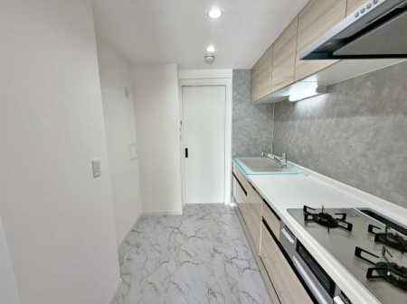 �����s������s�֑O2���ڂ̒��Ã}���V�����̃L�b�`��