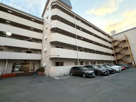 �����s���c�J����4���ڂ̒��Ã}���V�����̌��n�O�ώʐ^