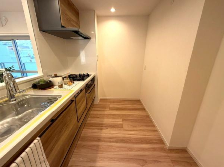 �����s���c�J����4���ڂ̒��Ã}���V�����̃L�b�`��