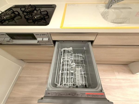 �����s���c�J���p��3���ڂ̒��Ã}���V�����̃L�b�`��